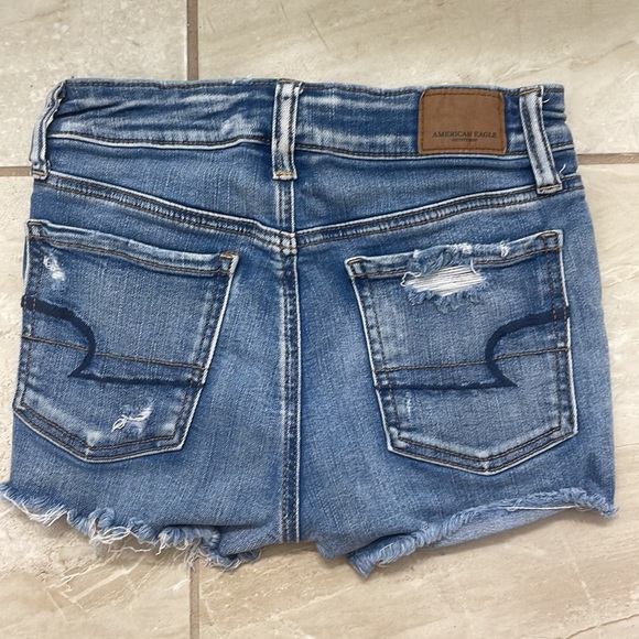 Shorts - Picture 3 of 3